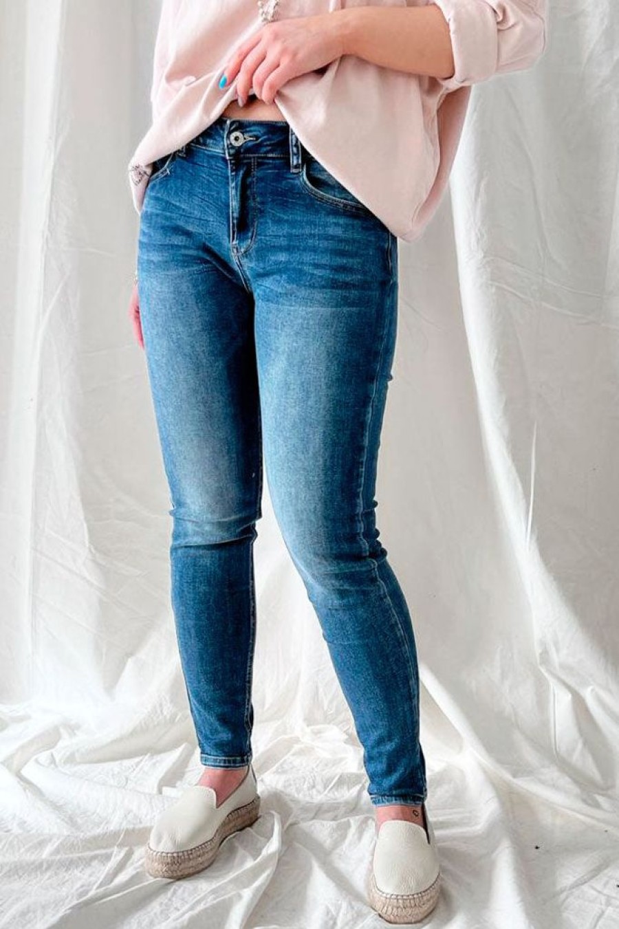 Muoti Perfect Jeans Farkut | Skinny Farkut, Mid Wash